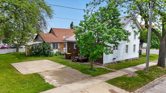 301 Gratiot Avenue, Alma, MI 48801