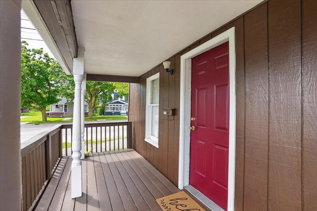 301 Gratiot Avenue, Alma, MI 48801