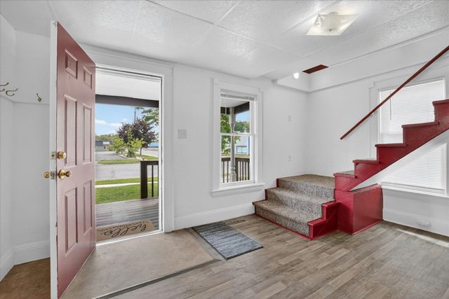 301 Gratiot Avenue, Alma, MI 48801