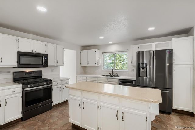 5019 S Espana Way, Centennial, CO 80015