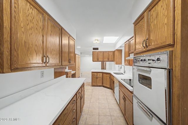 343 E BROADMOR Drive, Tempe, AZ 85282