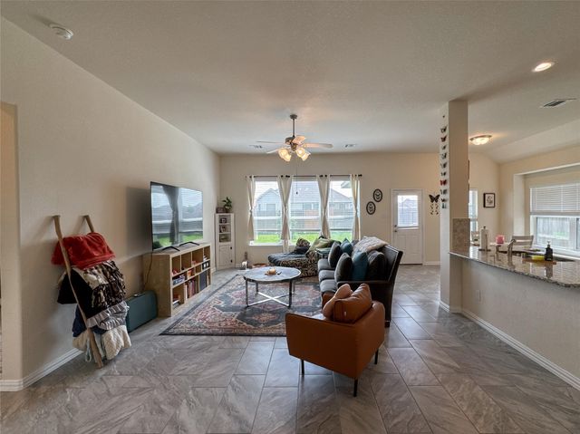 13301 Suntail Court, Texas City, TX 77568