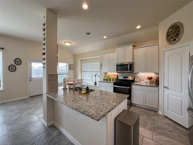 13301 Suntail Court, Texas City, TX 77568