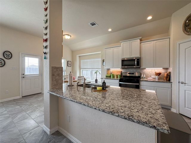 13301 Suntail Court, Texas City, TX 77568