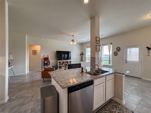 13301 Suntail Court, Texas City, TX 77568