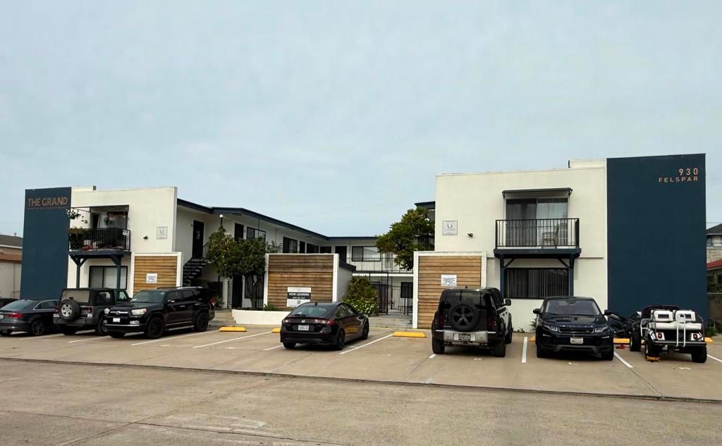 Image 1 of property listing at 930 Felspar St, San Diego, CA 92109