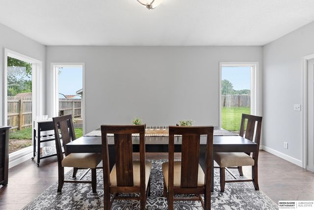 11752 Raleigh Drive, Omaha, NE 68164