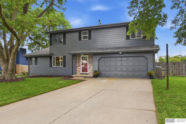 11752 Raleigh Drive, Omaha, NE 68164
