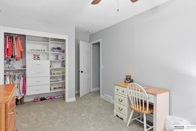 11752 Raleigh Drive, Omaha, NE 68164