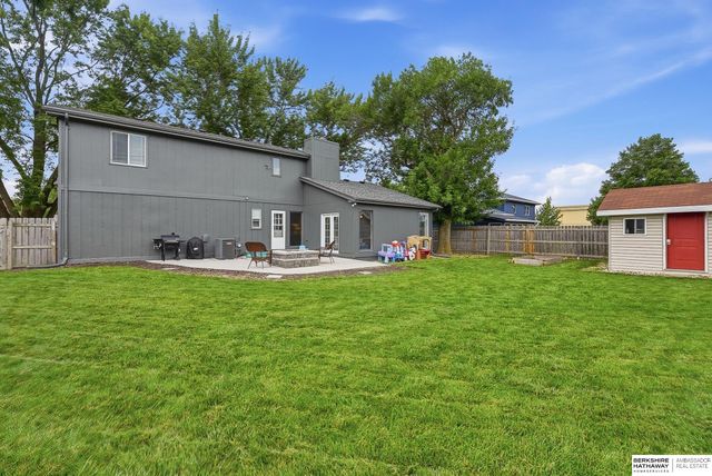 11752 Raleigh Drive, Omaha, NE 68164
