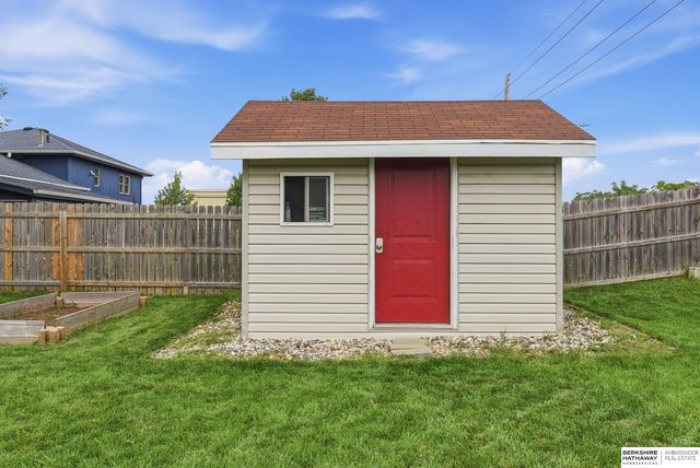 11752 Raleigh Drive, Omaha, NE 68164