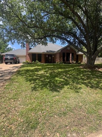 226 Colonial Circle, Athens, TX 75751