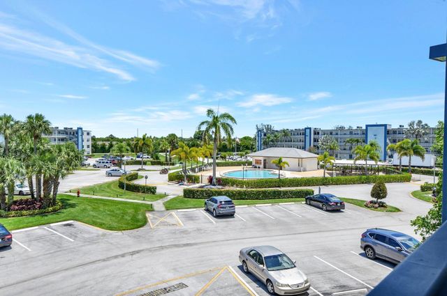 1049 Lincoln C, Boca Raton, FL 33434