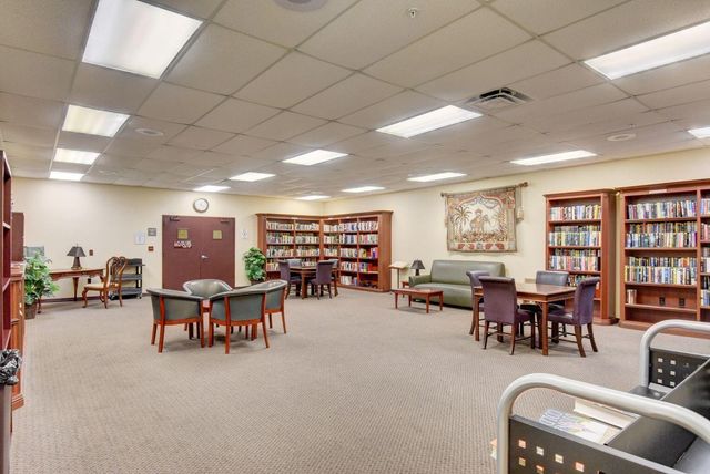 1049 Lincoln C, Boca Raton, FL 33434