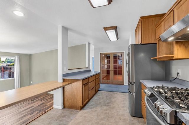 24860 Terry Ct, Pueblo, CO 81006