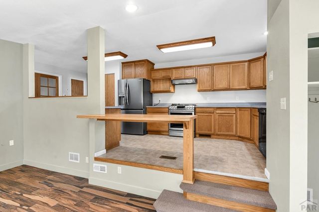 24860 Terry Ct, Pueblo, CO 81006