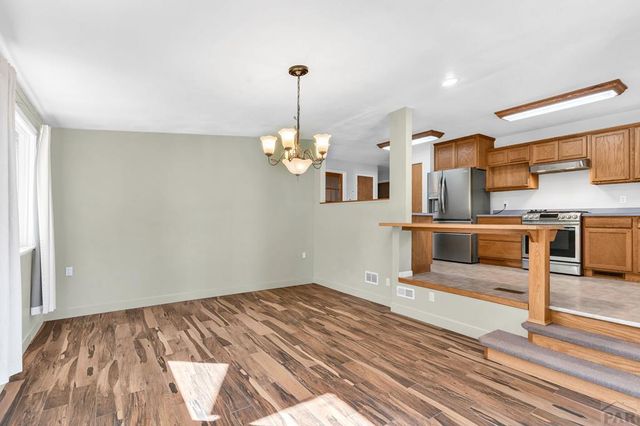 24860 Terry Ct, Pueblo, CO 81006