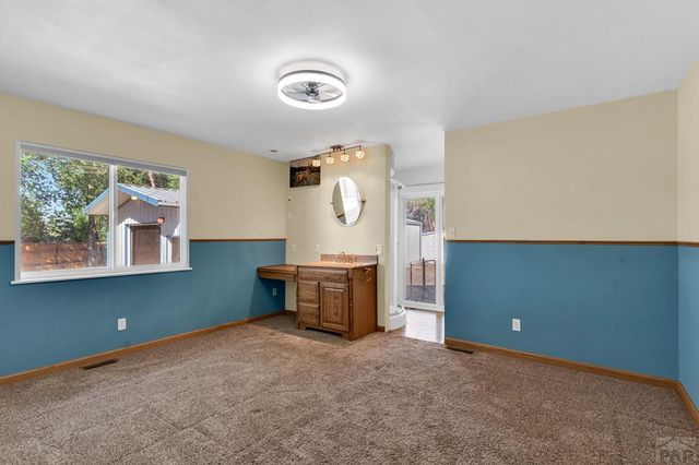 24860 Terry Ct, Pueblo, CO 81006