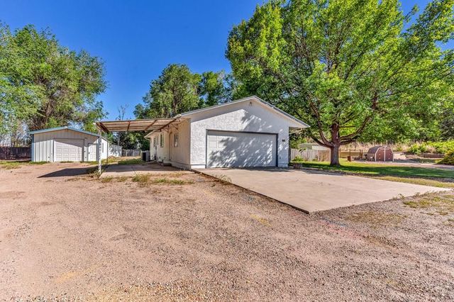 24860 Terry Ct, Pueblo, CO 81006