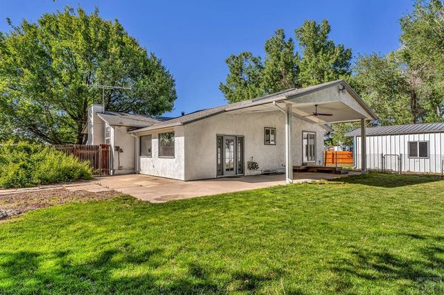 24860 Terry Ct, Pueblo, CO 81006