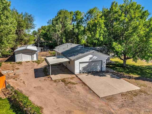 24860 Terry Ct, Pueblo, CO 81006