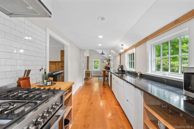 23 Pound Ridge Road, Pound Ridge, NY 10576
