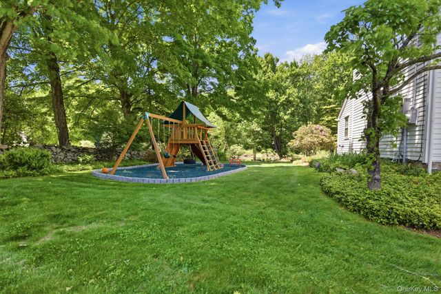 23 Pound Ridge Road, Pound Ridge, NY 10576