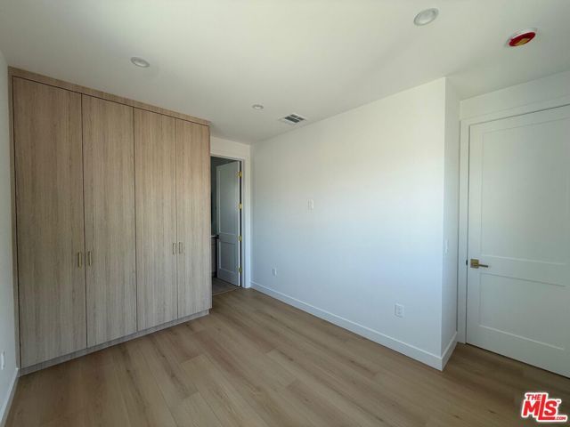 16036 Acre Street, North Hills (los Angeles), CA 91343