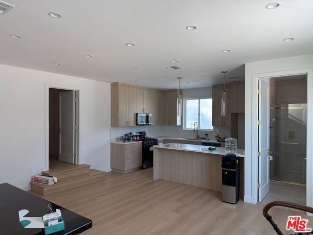 16036 Acre Street, North Hills (los Angeles), CA 91343