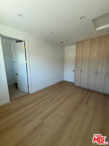 16036 Acre Street, North Hills (los Angeles), CA 91343