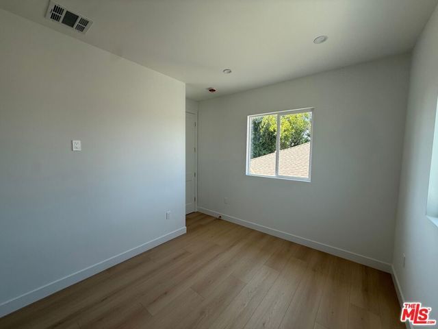 16036 Acre Street, North Hills (los Angeles), CA 91343
