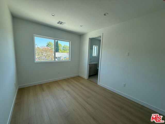 16036 Acre Street, North Hills (los Angeles), CA 91343