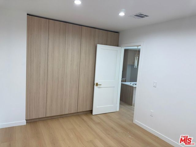 16036 Acre Street, North Hills (los Angeles), CA 91343