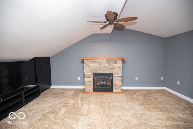 3015 Lucas Way, Columbus, IN 47203