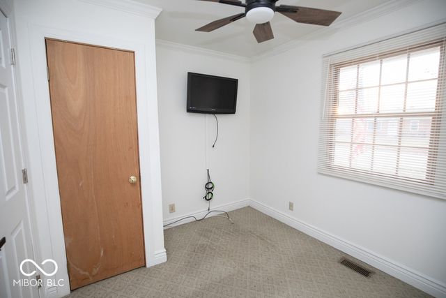 3015 Lucas Way, Columbus, IN 47203