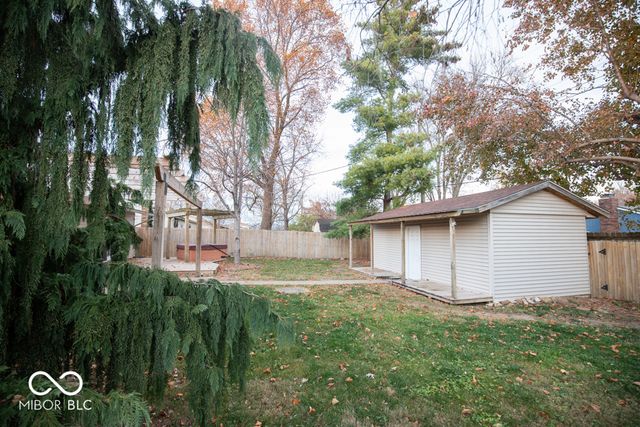 3015 Lucas Way, Columbus, IN 47203