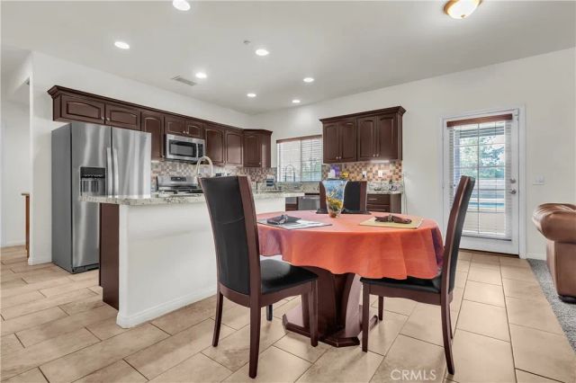 16341 Freesia, Fontana, CA 92336