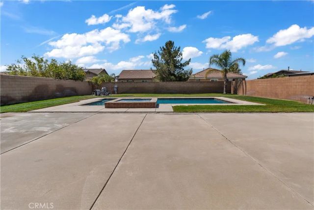 16341 Freesia, Fontana, CA 92336