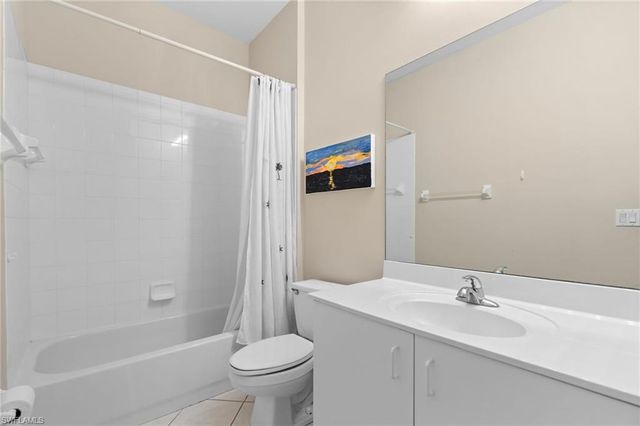 2345 Carrington CT 204, Naples, FL 34109