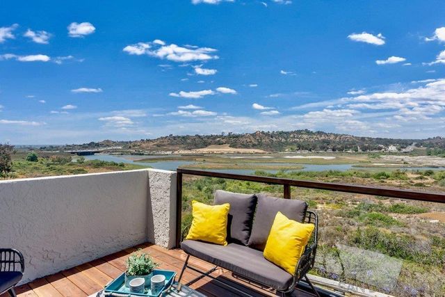 942 Santa Hidalga, Solana Beach, CA 92075