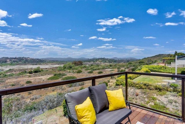 942 Santa Hidalga, Solana Beach, CA 92075