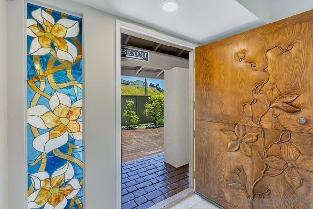 942 Santa Hidalga, Solana Beach, CA 92075