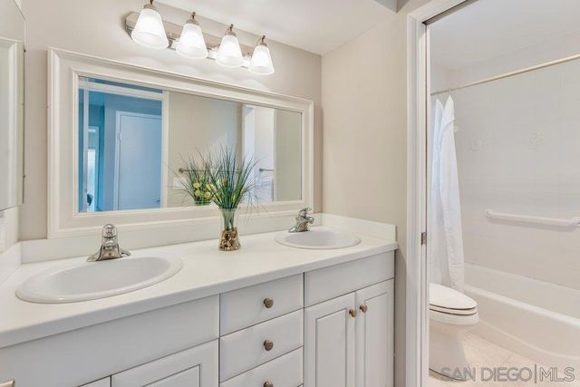 942 Santa Hidalga, Solana Beach, CA 92075