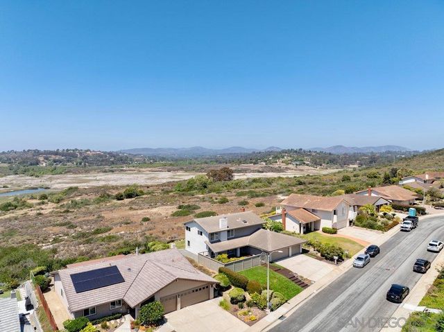 942 Santa Hidalga, Solana Beach, CA 92075