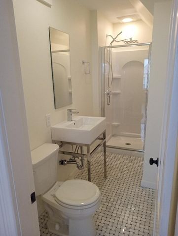 28 Ekman St 3, Worcester, MA 01607