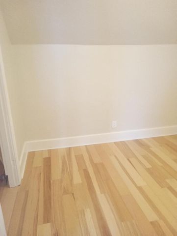 28 Ekman St 3, Worcester, MA 01607