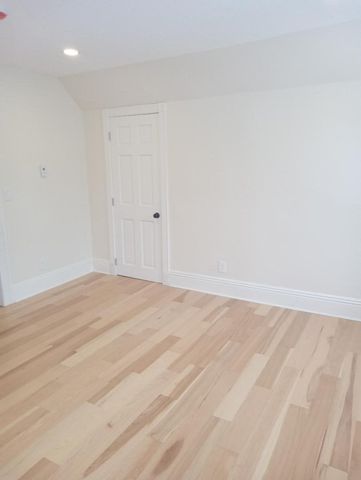 28 Ekman St 3, Worcester, MA 01607