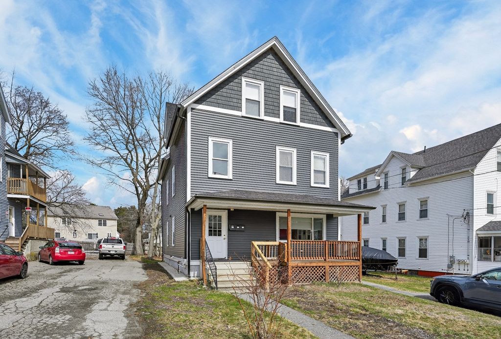 28 Ekman St 3, Worcester, MA 01607