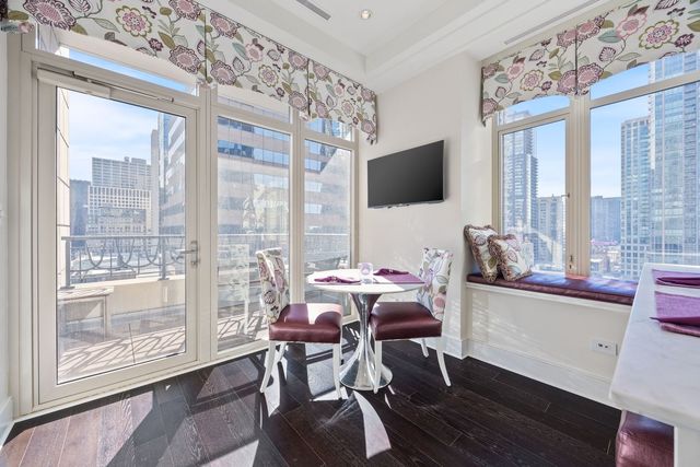 118 E Erie Street 18A, Chicago, IL 60611