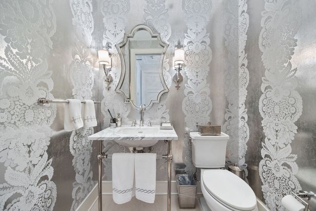 118 E Erie Street 18A, Chicago, IL 60611